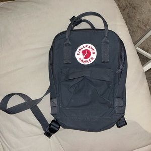 Fjallraven Kanken, Mini - Grey